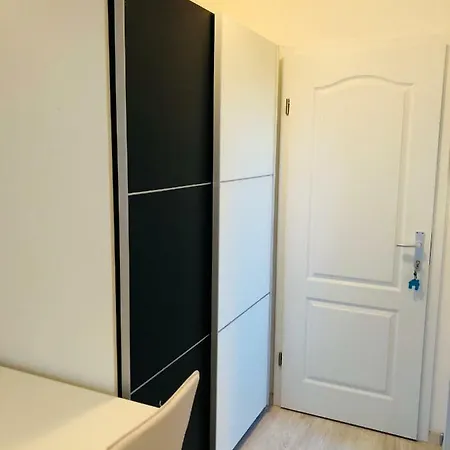 Πανσιόν Jadro 3*